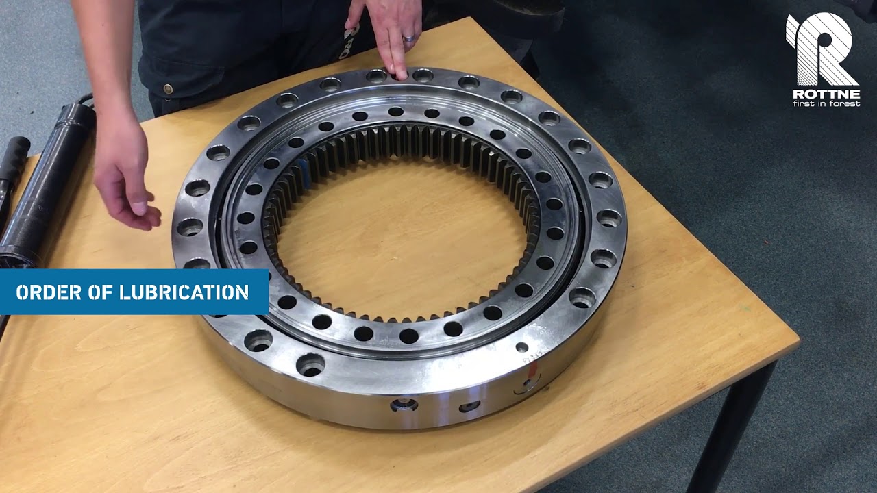 Rottne Tech Talk - How to lubricate bogie bearing