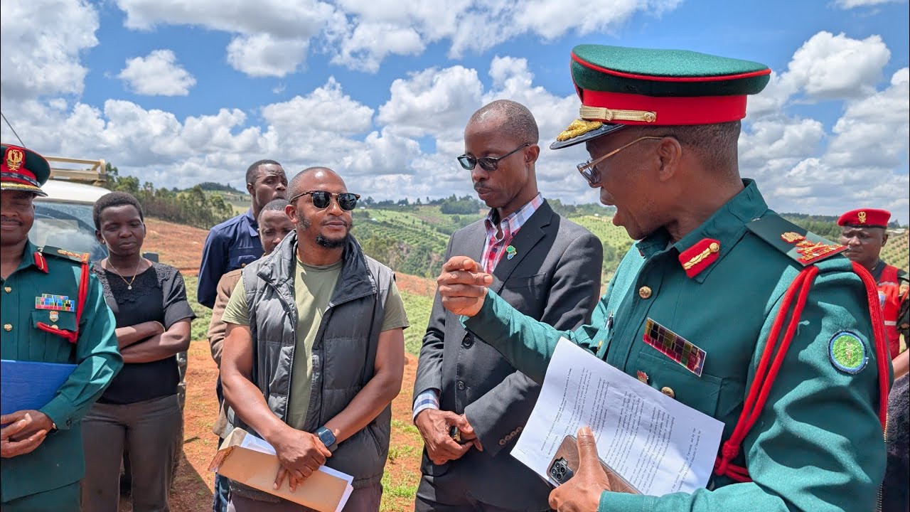 MKULIMA WA PARACHICHI NJOMBE ATEMBELEWA NA VIONGOZI WA CHUO CHA TAIFA CHA ULINZI NDC, KUJIFUNZA 