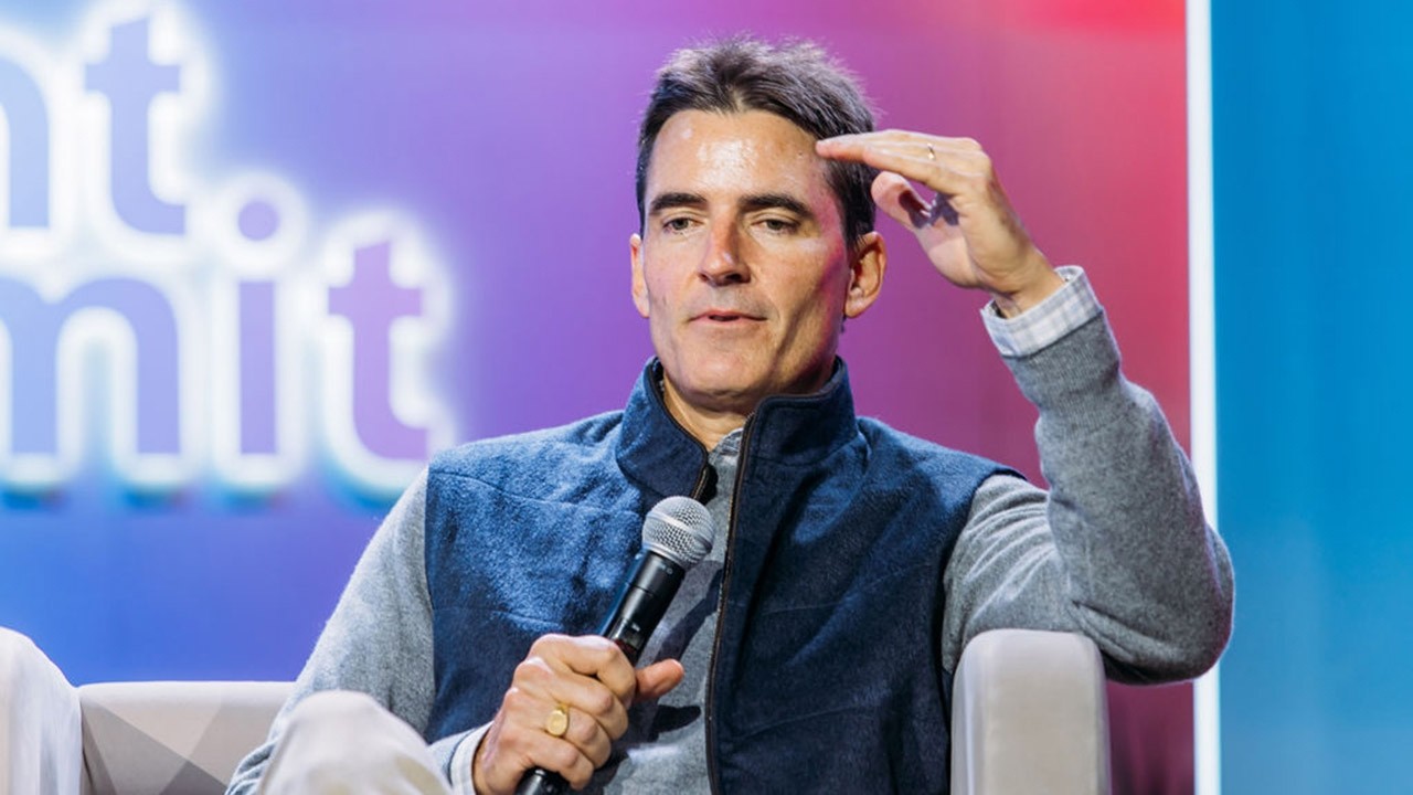 Coatue's Thomas Laffont: What Comes After the Magnificent 7? | 2026 Upfront Summit