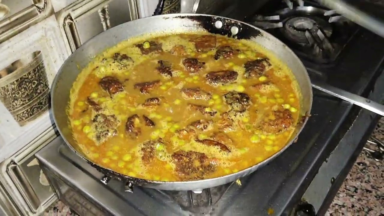 Tasty kofte bnaye wobhi mutter ke saath 😮
