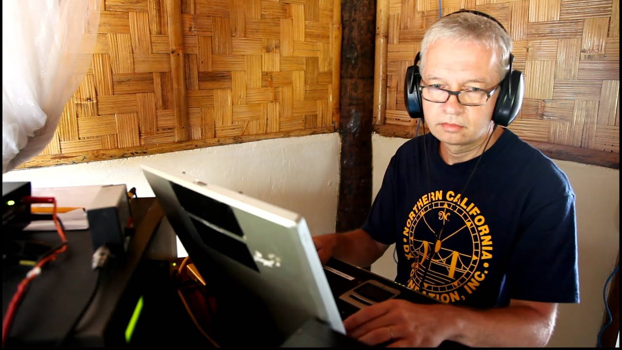 4W6A Dxpedition - Bernd VK2IA CW Pile- up from Atuaro Island.MOV