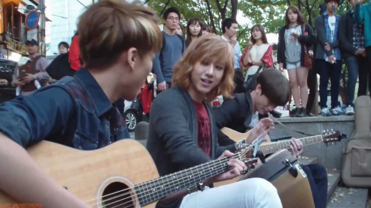 [121014 홍대 버스킹 공연] LUNAFLY - You got that something I need
