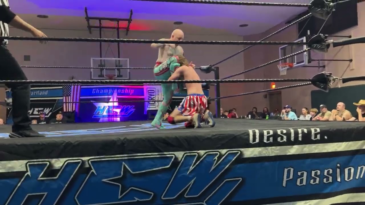 Gavin Bush vs Kitt Reaver