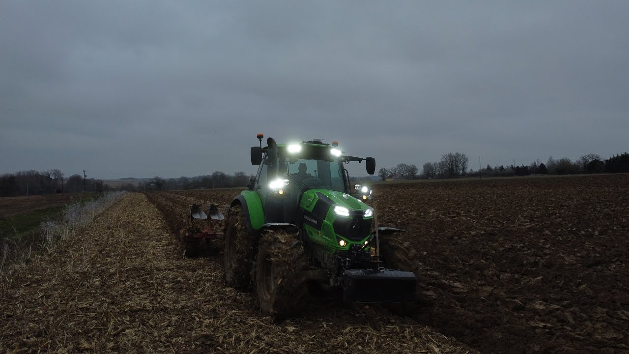 Charrue 5 corps KONGSKILD au labour d'hiver !