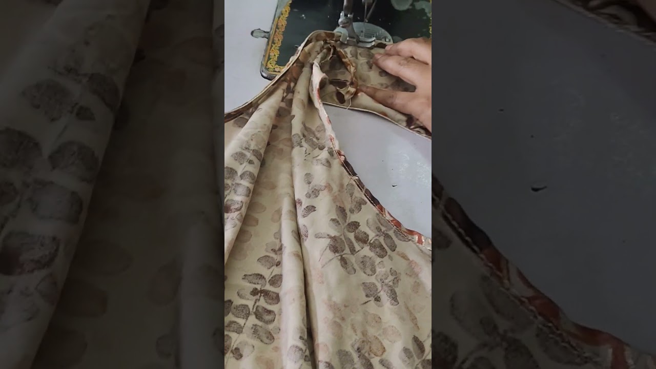 neck slit sleeve piping 