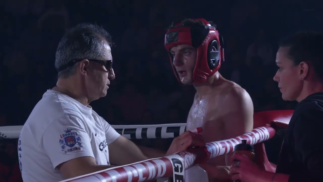 Raphaël Dubor Caen VS Enzo Morelli combat Kick Boxing Trophée des Champions Lourdes