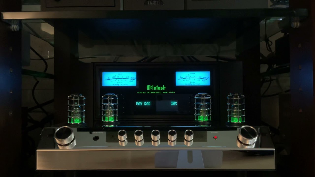 McIntosh MA352 Level Meters in action