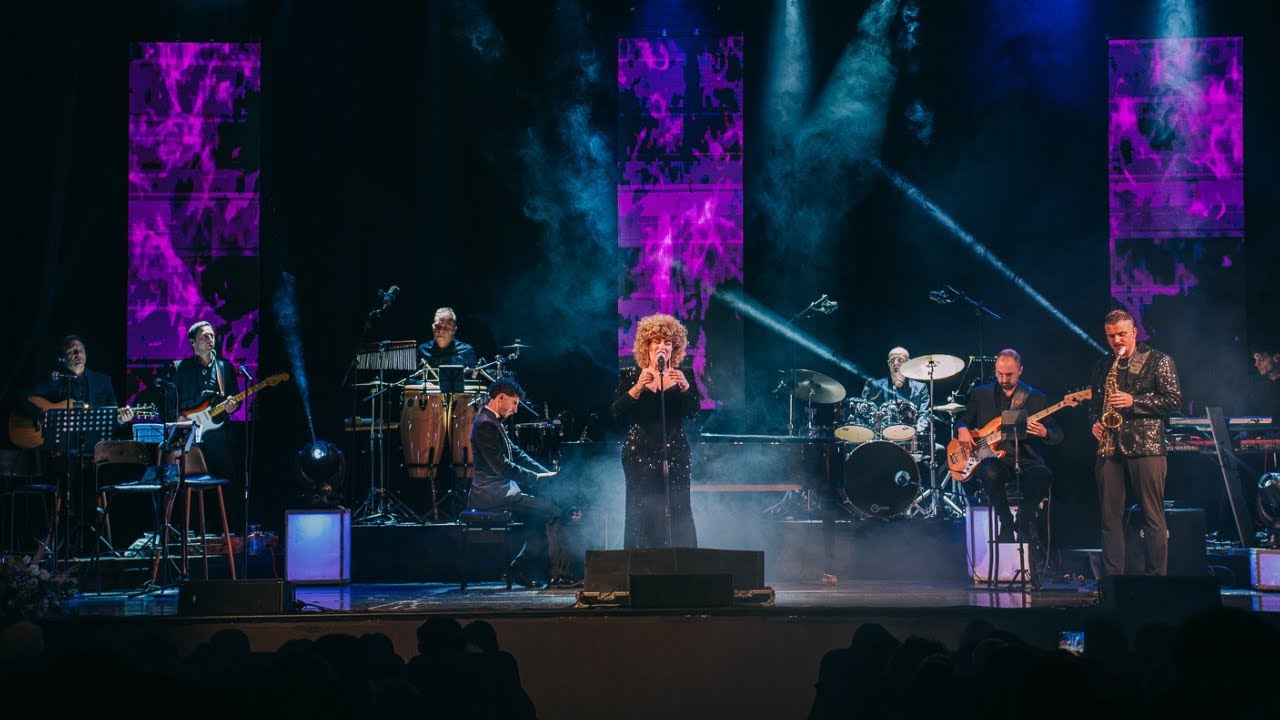 Sonia Mosca - Medley: I Loves You, Porgy / And I Am Telling You I'm Not Going / I Have Nothing
