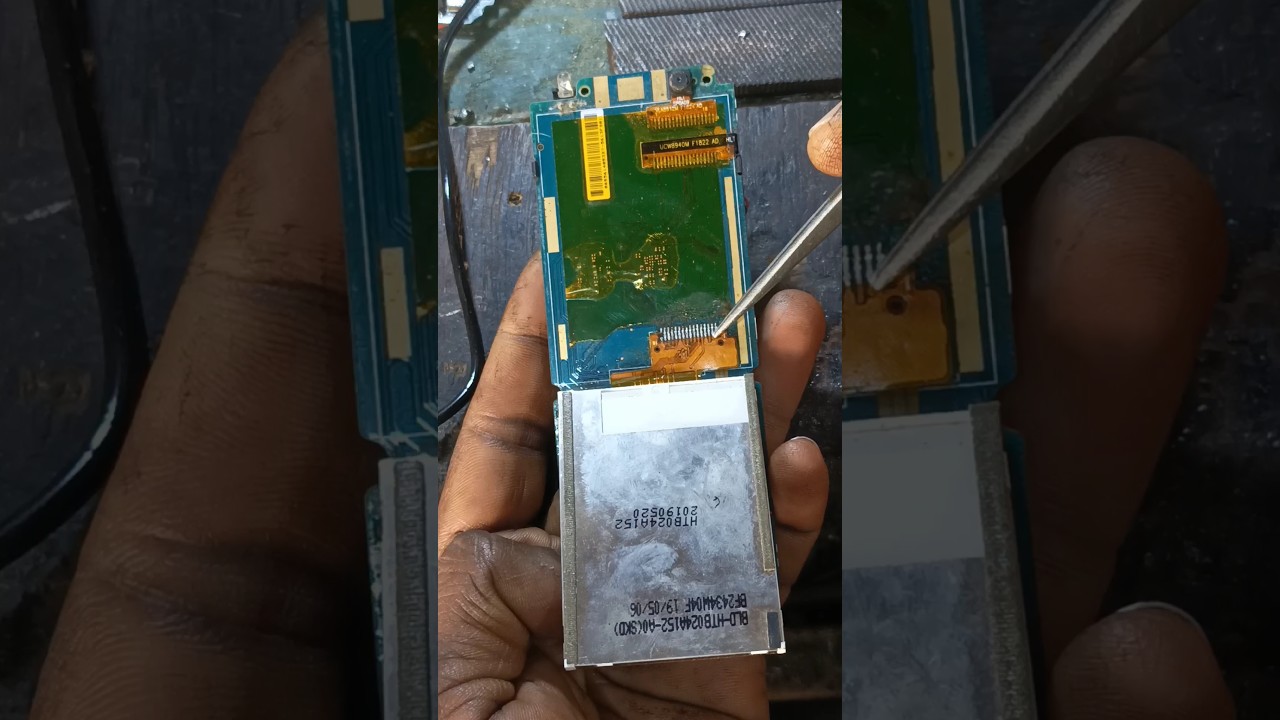 How to fix the problem of hang on logo in Jio 220B very easily #mobilerepair