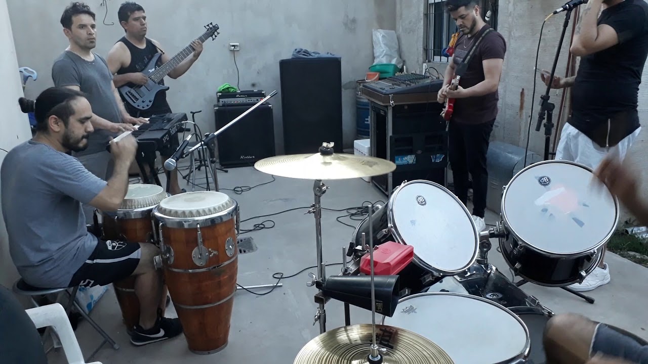 Grupo SOMBRAS tributo covers Soy..