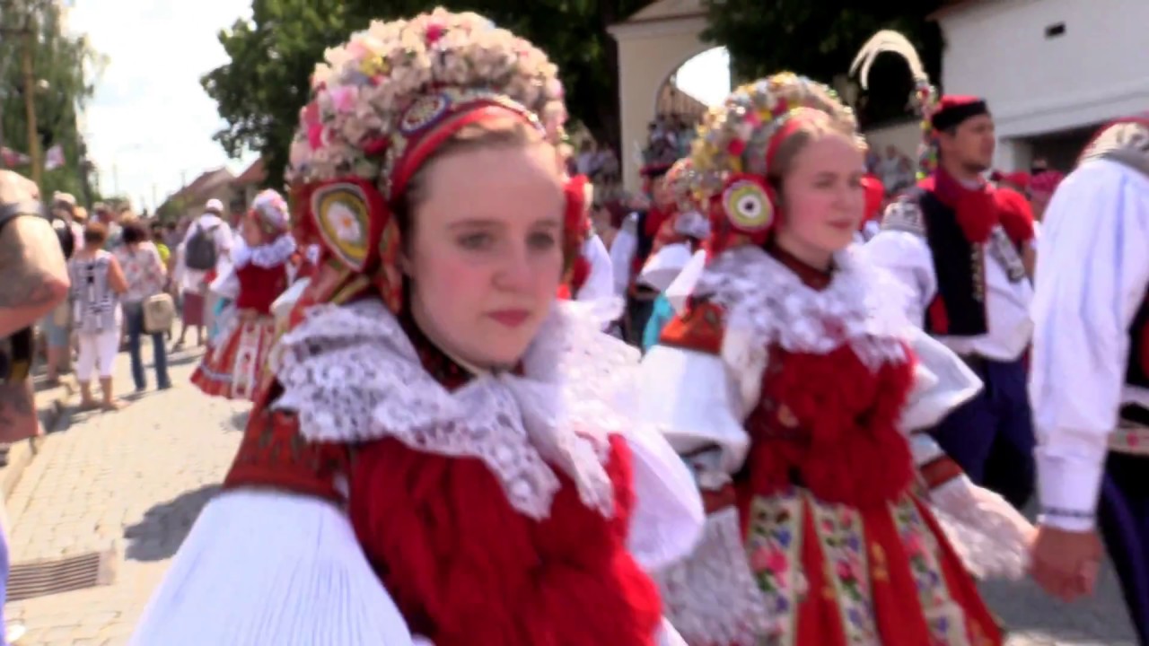VLČNOV-JÍZDA KRALŮ 2018: jak jsem stihl vycházet krojovaný průvod