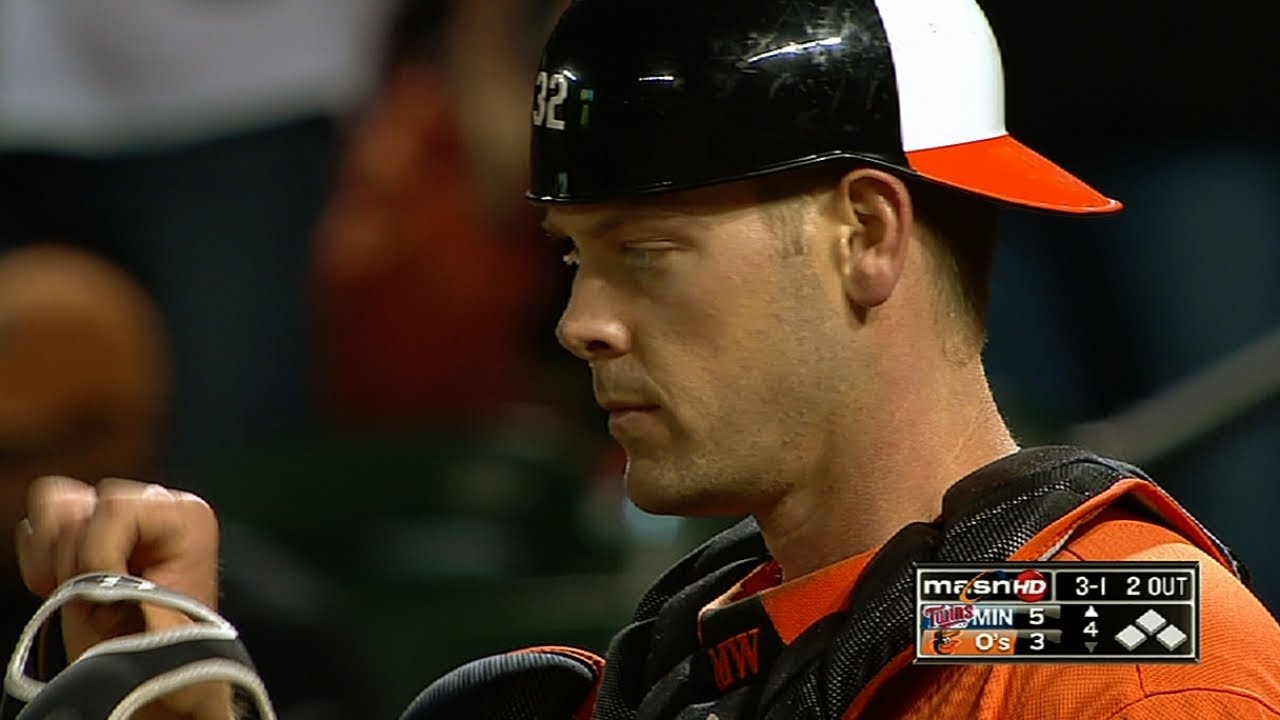 Wieters cuts down two runners