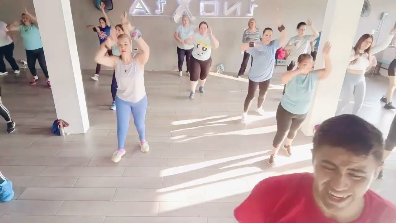 zumba Funny girls con Ulises Solis 