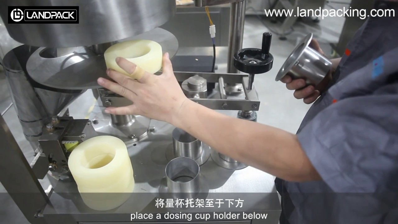 Engineer explan How to install packing machine Measuring cup and adjustment Measuring cup volume.