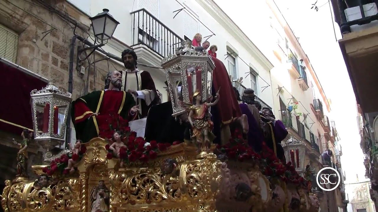 Sagrada Cena - A su paso por la calle Sopranis de salida - Semana Santa de Cádiz 2010