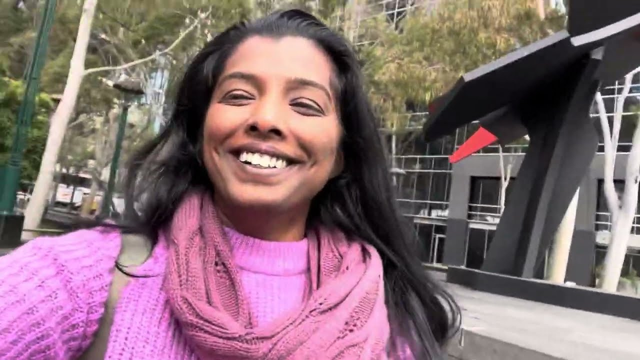 Melbourne city | කියන තරම් ලස්සනද ? | අම්මි එක්ක රෝන්දේ | sinhala vlog | sky deck | crown | city