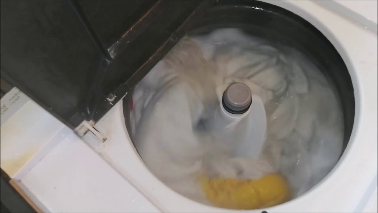 Vintage 1979 Hotpoint 15690 Top Loader Washing Machine - Part Two - Full Wash Cycle!