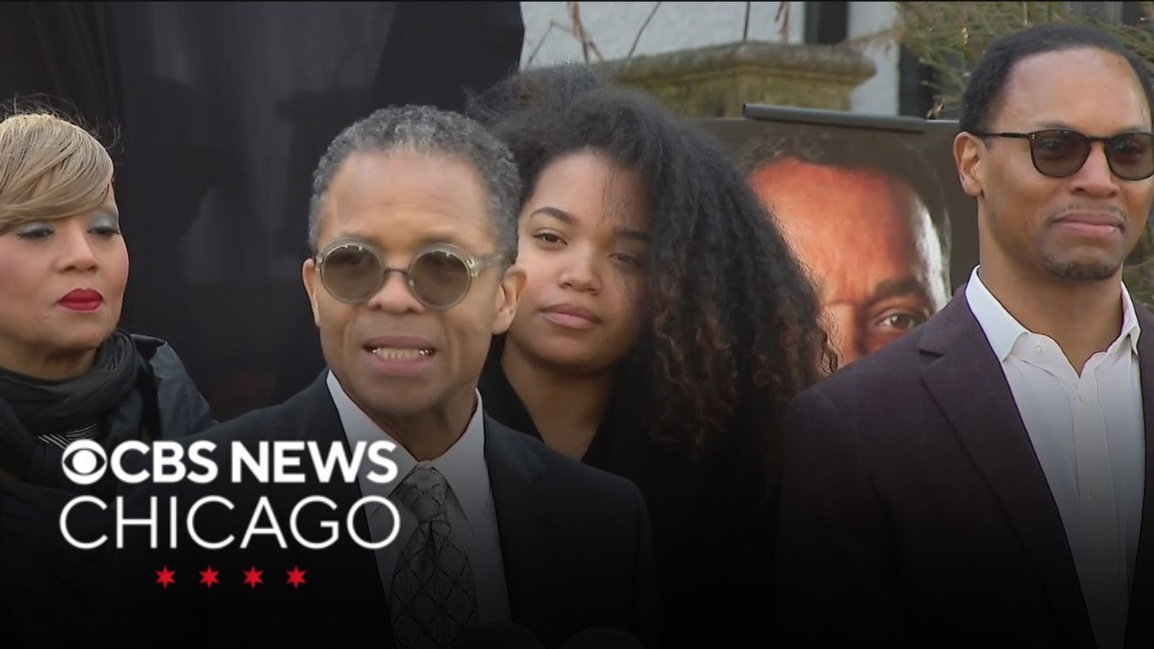 Family of Rev. Jesse Jackson speak in his memory outside South Shore home