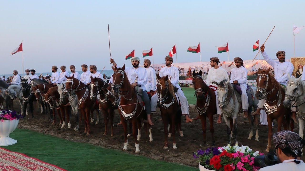 مهرجان الفروسية بصحم- فن العازي العماني- أداء خالد بن سالم الروشدي-كلمات الشاعر هلال بن راشد الروشدي