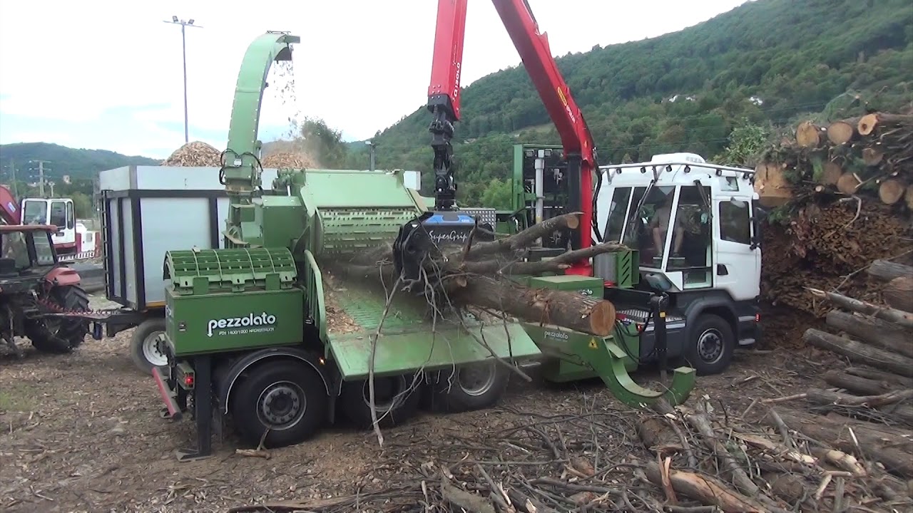 PEZZOLATO PTH 1400/1000 HT - Cippatore a tamburo/Drum chipper driven by 730hp SCANIA truck's engine