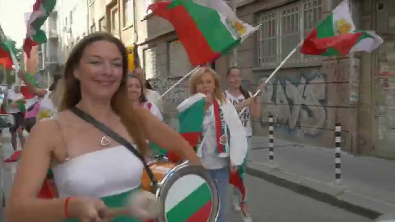 Flash Mob - Bulgaria Men's National Volleyball Team - 2015