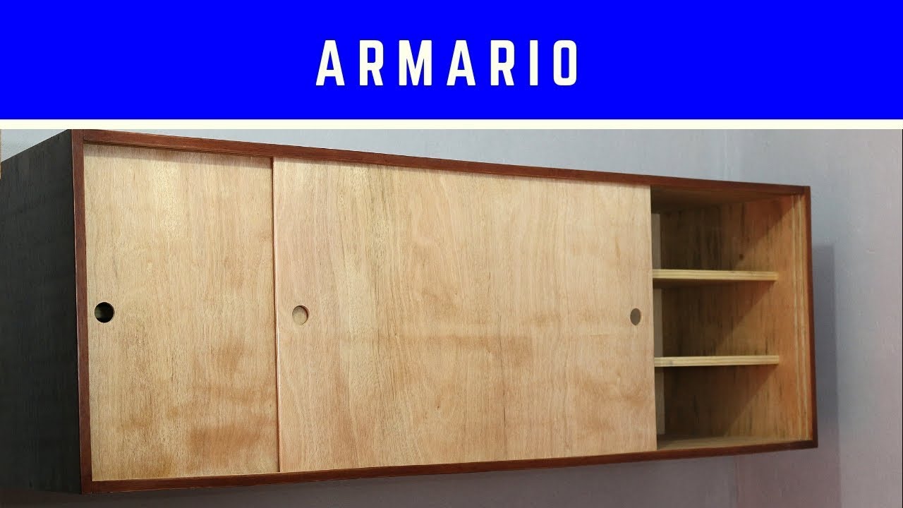 Ele tem portas de correr sem ferragem  - Armário