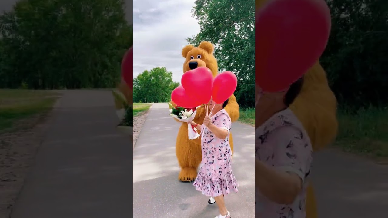 Поздравление от ростовых кукол. Шоу. Приколы, веселые моменты.Сборка
