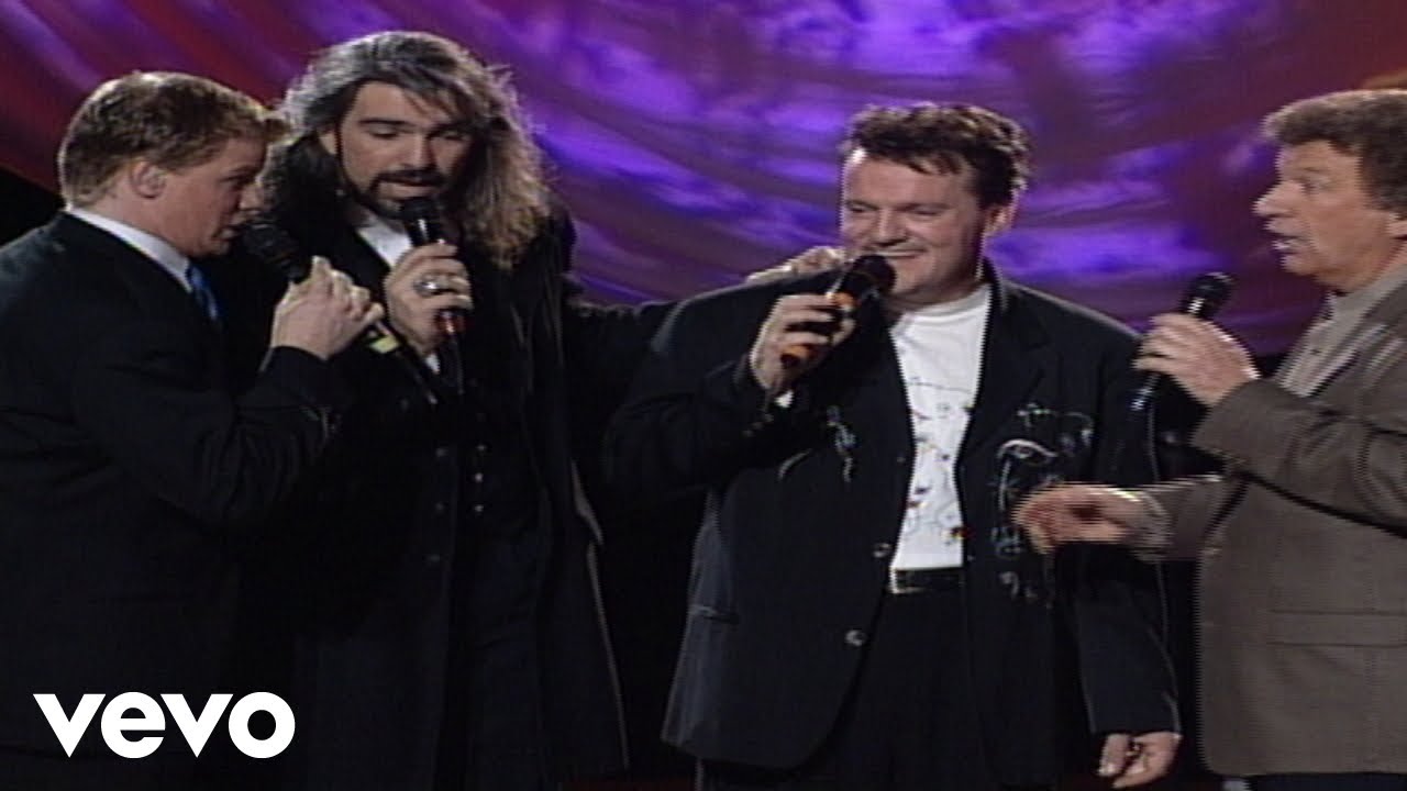 Bill & Gloria Gaither - John the Revelator [Live] ft. Gaither Vocal Band