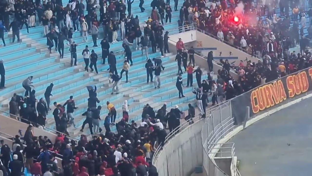 Zapa vs ultras match stade