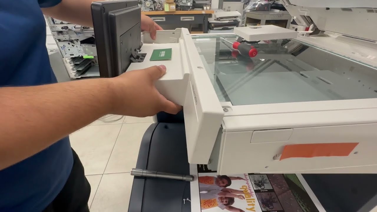 How to Replace/Install the Screen UI on the Xerox AltaLink C8000 Series