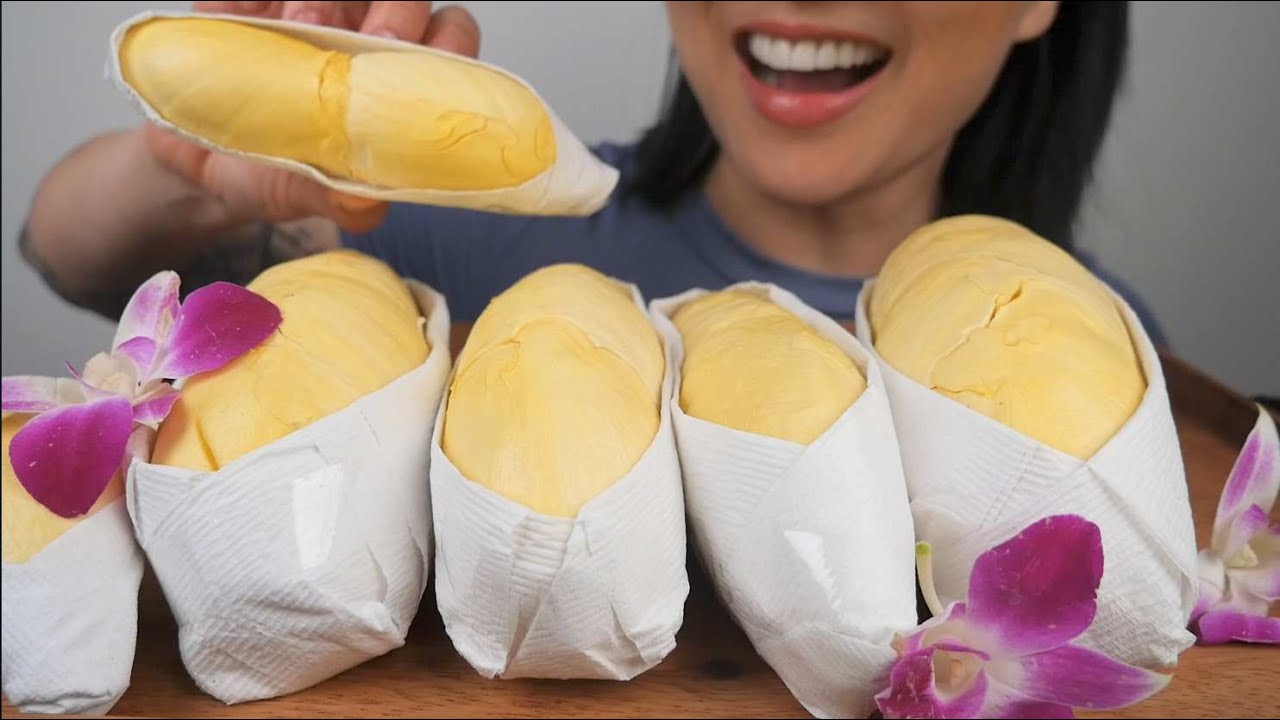 DURIAN TIME (ASMR EATING SOUNDS) NO TALKING | SAS-ASMR