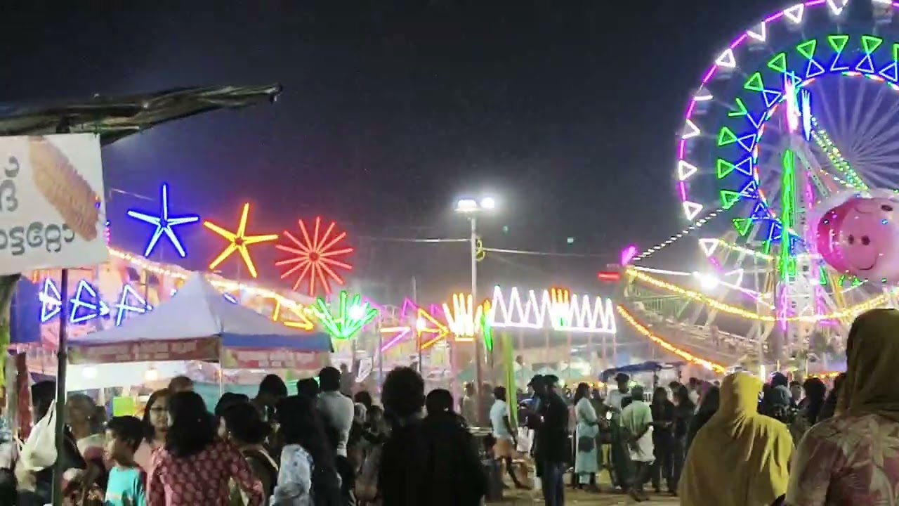 മലയാറ്റൂർ നക്ഷത്ര തടാകവും കാർണിവല്ലും