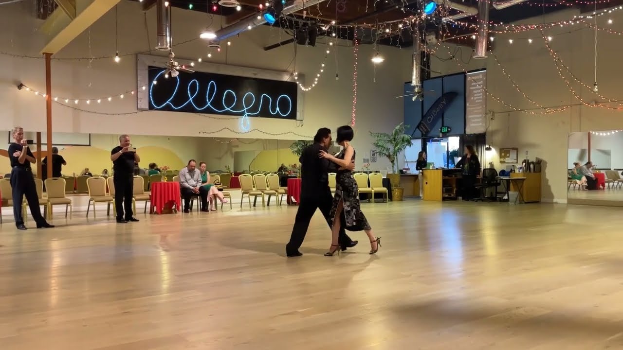 Argentine Tango Class review Cadenas Inside & Outside + Atrapadita, Sacadas   www.tangonation.com