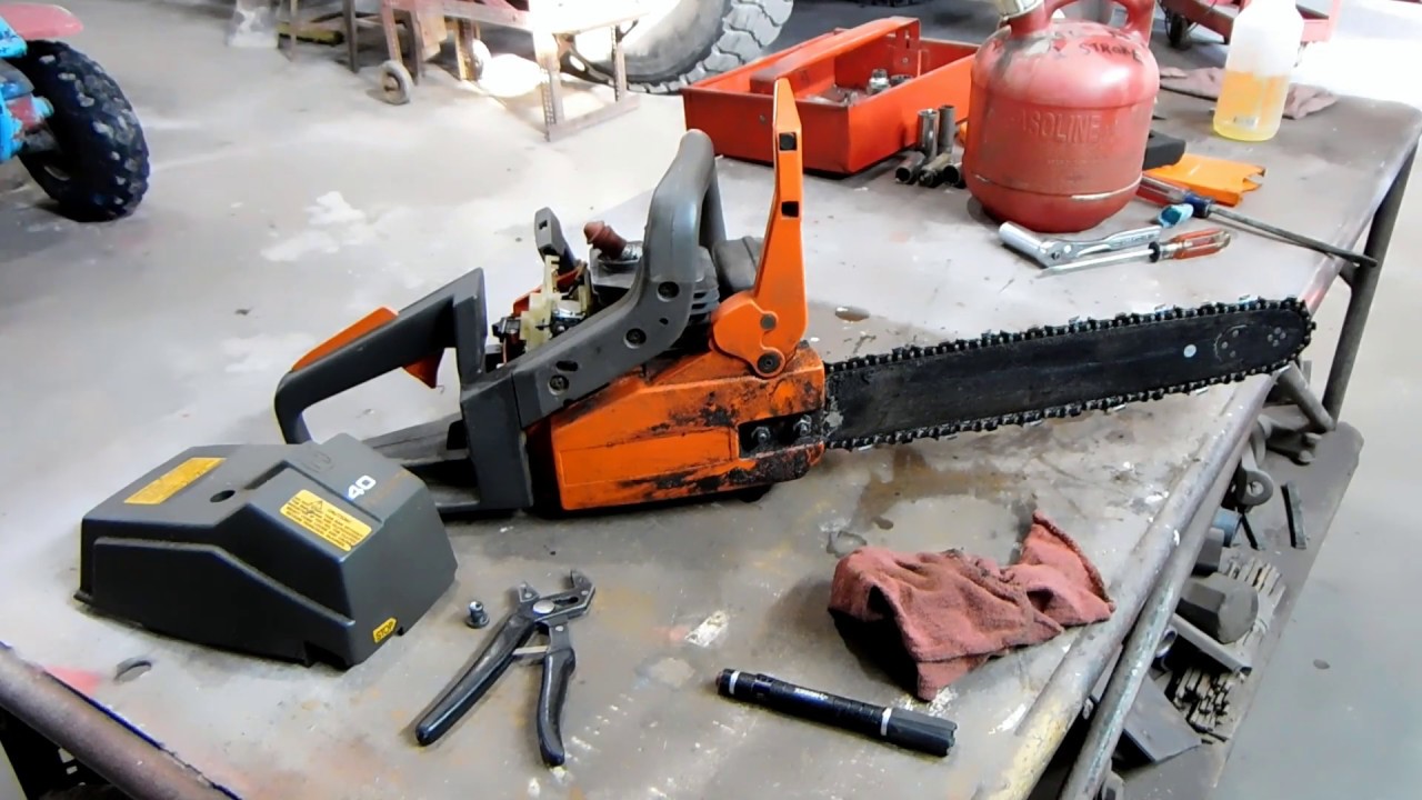 Husqvarna 40 Chainsaw: Will it Run?? Carb Clean and Adjustments