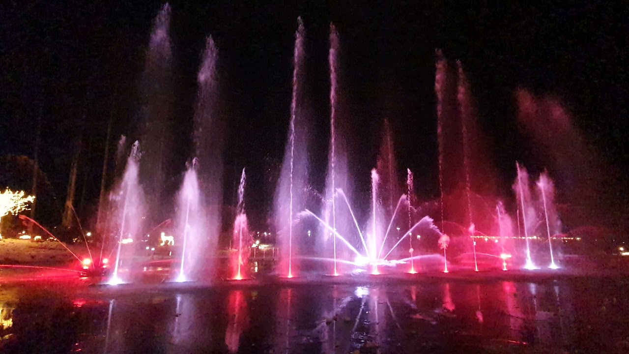 CENTER PARCS Allgäu 🎄 Licht & Wasser Spiel zu Weihnachten 2021