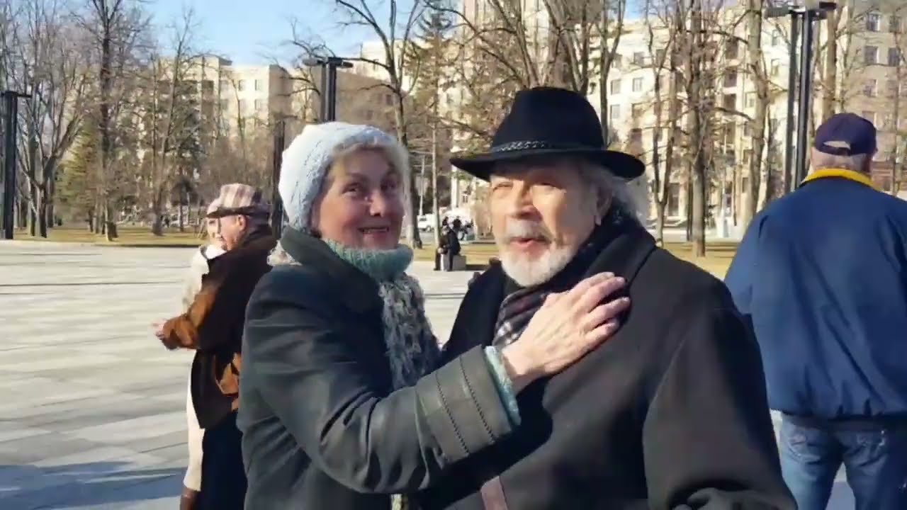 15 МАРТА 2026  ЛЕЖАЛА РОЗА В УЛИЧНОЙ ПЫЛИ. ..#kharkiv 