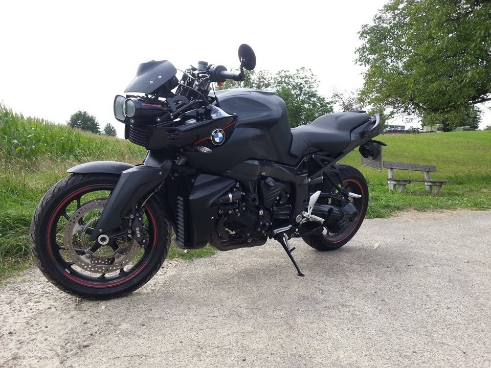 BMW K1200r Motorrad Folierung Carbon (4D Carbonfolie)