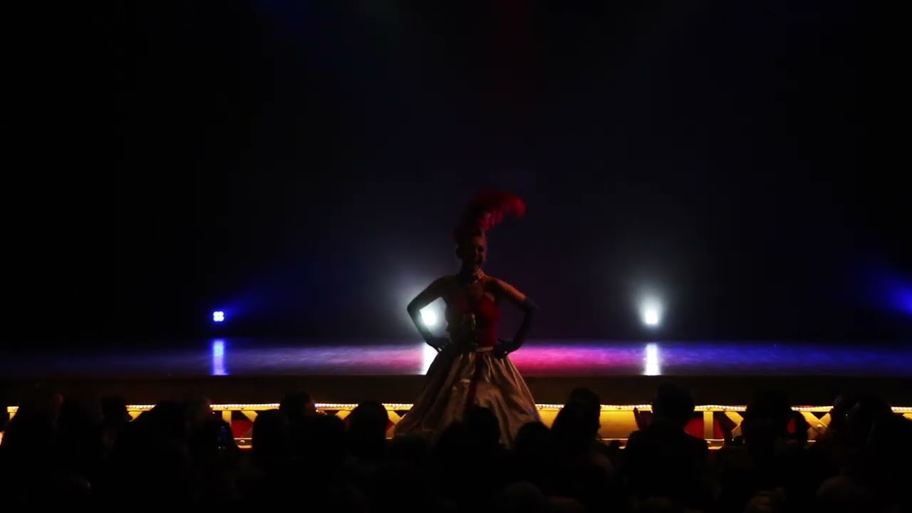 Betty Crispy French Cancan + Elèves Semi Pro