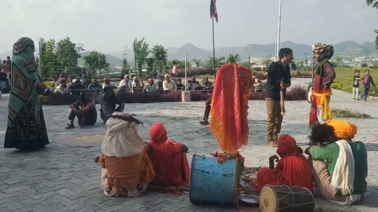 Manglwad Bhatoli ki gavri  k comedy seen 