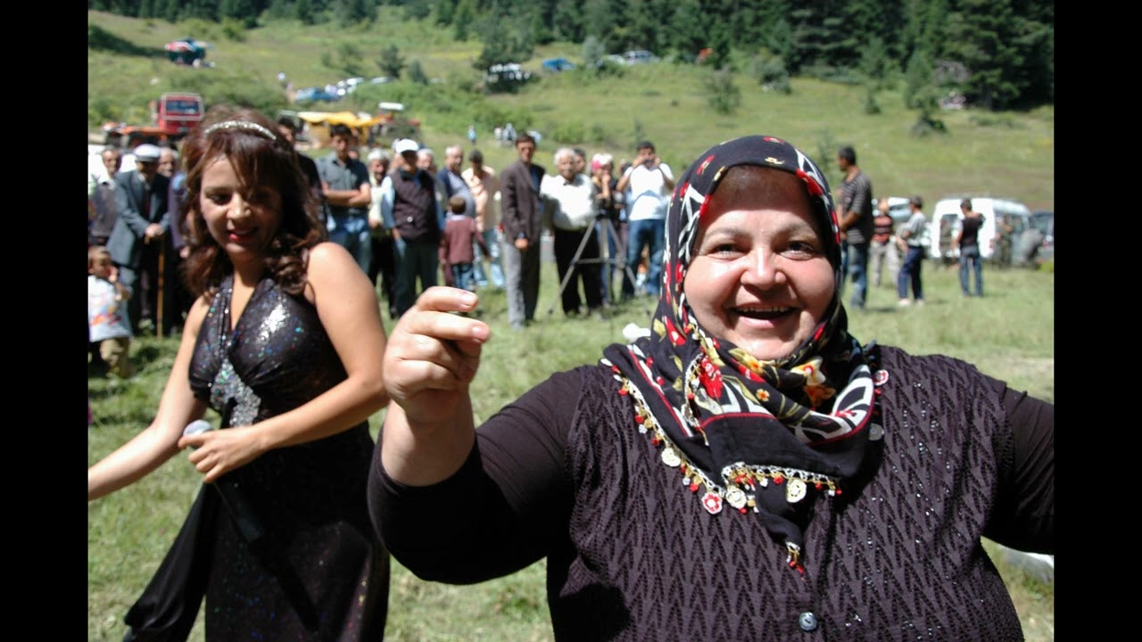 HANÖNÜ'DE KADINLARIMIZ  FOTOĞRAFLARLA SLAYT GÖSTERİSİ