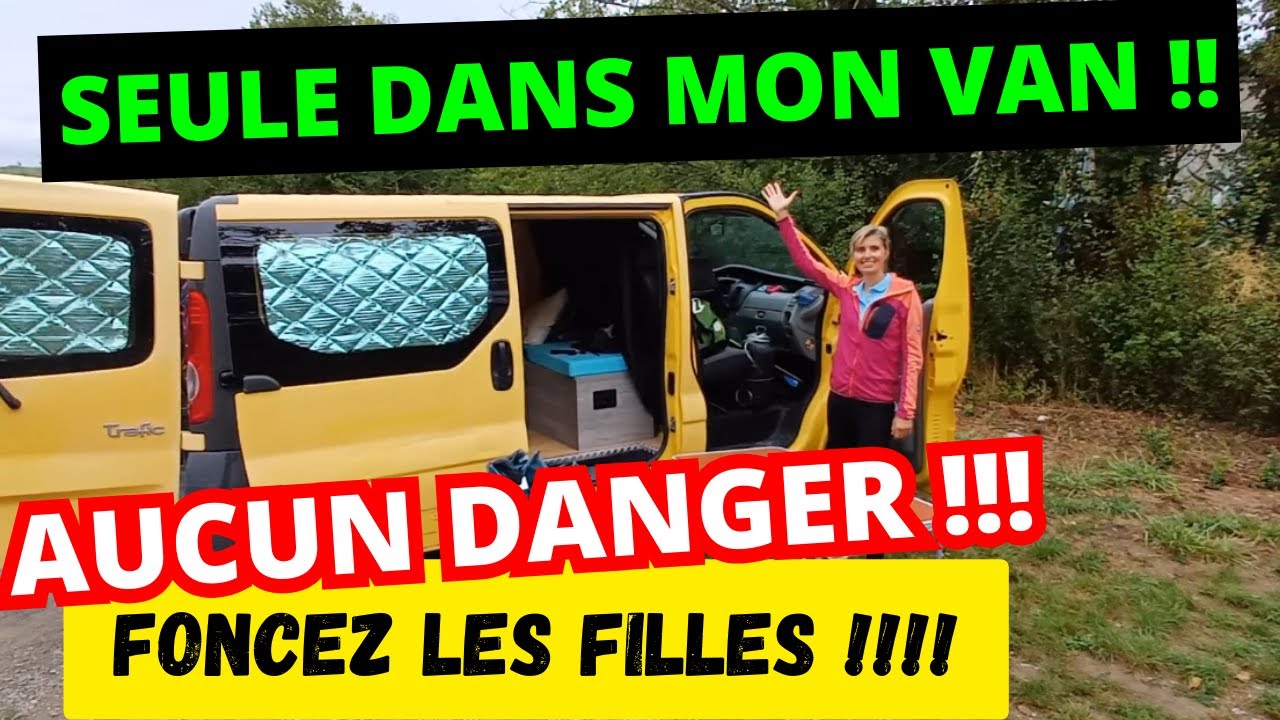 Camille VIT SEULE dans son VAN
