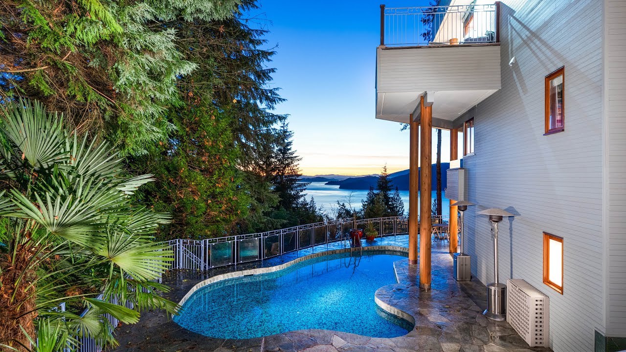 168 Sunset Drive, West Vancouver // Luxury Property with Views and Pool
