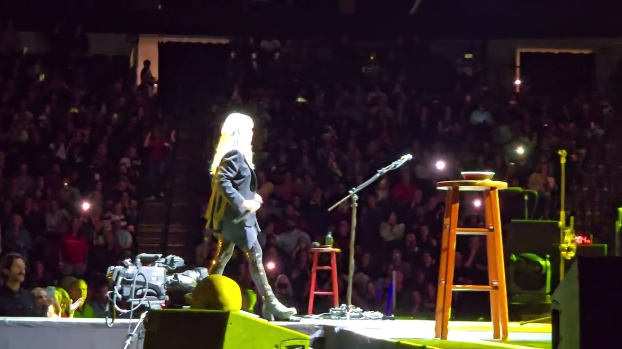 We Belong - Pat Benatar (live) at American Airlines Center,  Dallas TX 11-13-2025