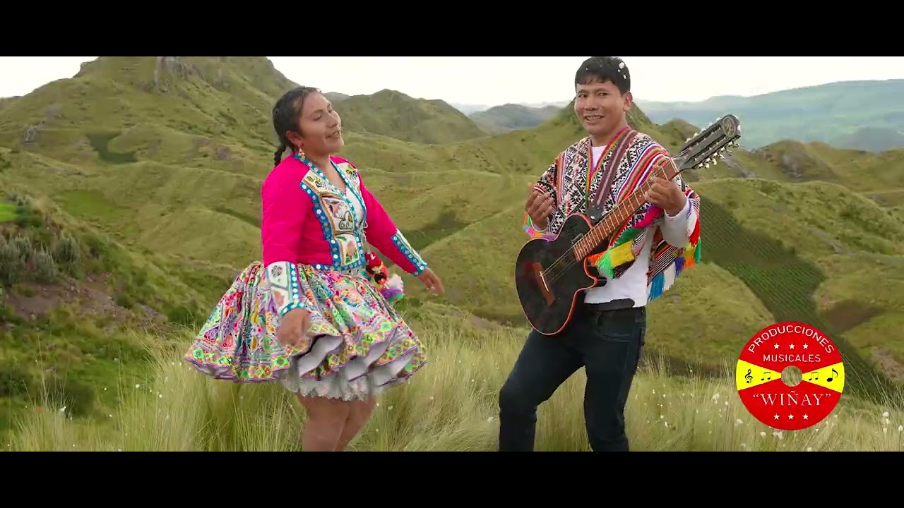 LUIS TUNQUIPA Y SUS BANDURRIAS - MAÑANA YA ES CARNAVAL