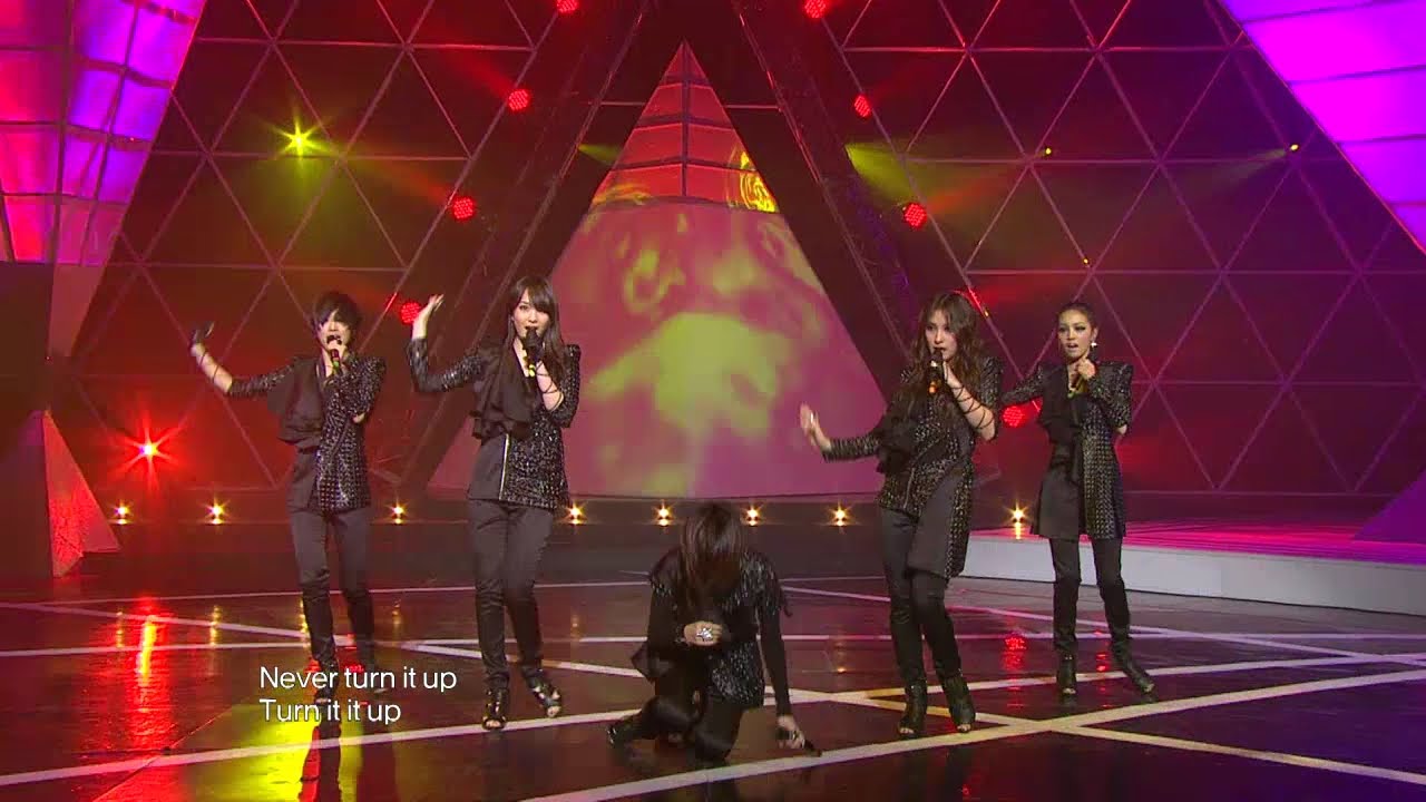 【TVPP】KARA - Lupin (Seungyeon got a fall), 카라 - 루팡 @ Show Music Core Live