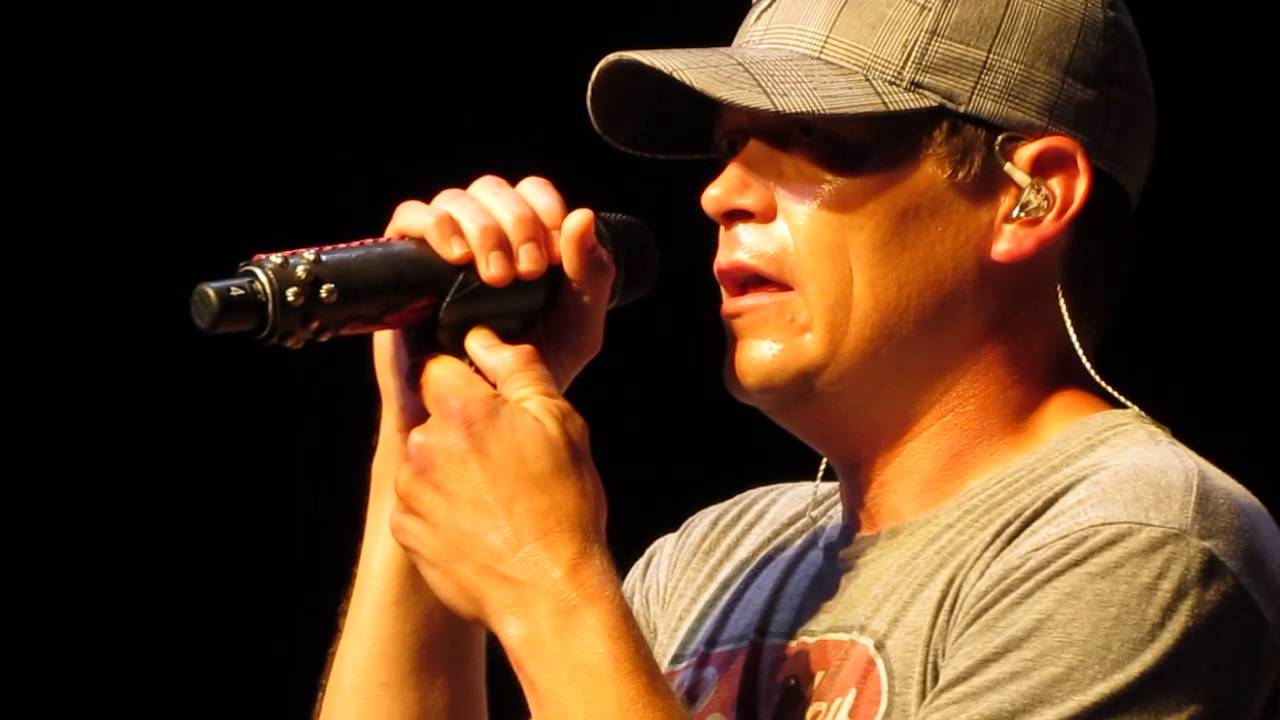 Brad Arnold,of 3 Doors Down, 