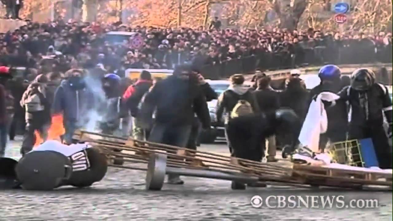 Fiery Protests Paralyze Rome
