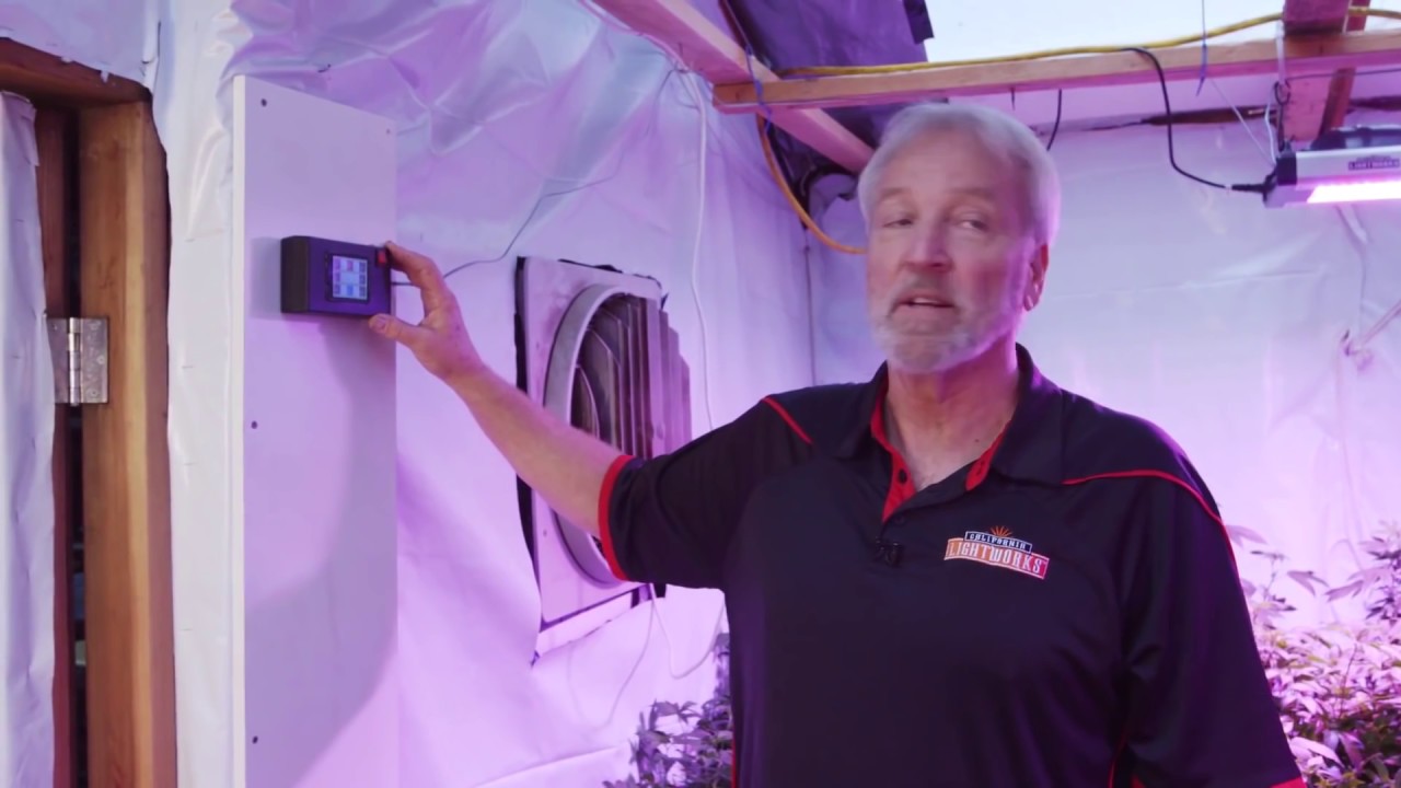 California LightWorks SolarSystem 550 LED Grow Light