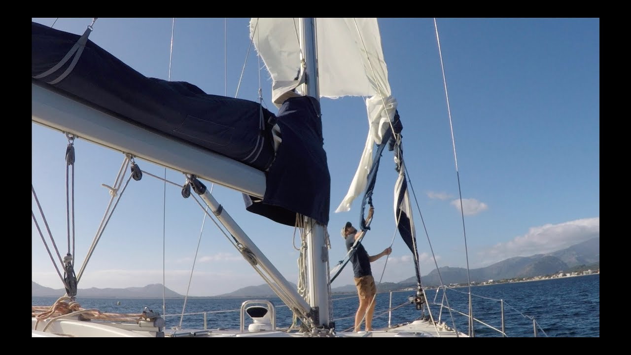 SCARY TIMES AT ANCHOR | CHAOS UNFOLDS around us with Torn Headsails and Dragging Boats - Ep. 34