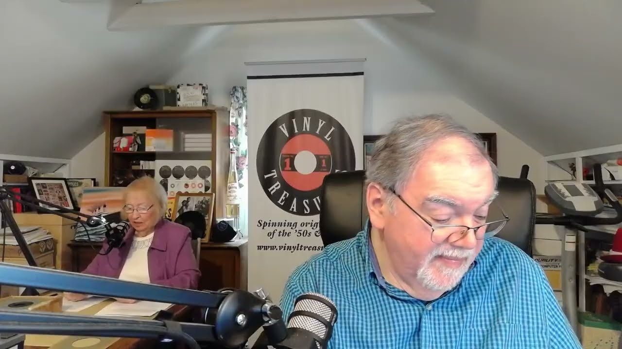 🛑LIVE NOW 11-13-2025  JohnnyG's Vinyltreasure Show: Special with GUEST collector KAREN EFRON!!!